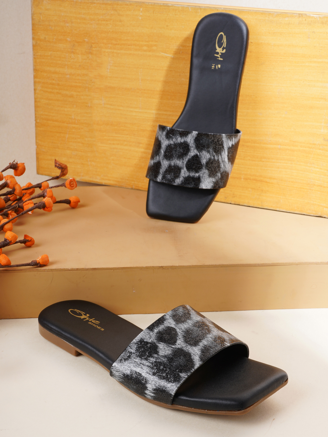 Women Comfortable Casual Flats Slipper-Sandal for Women and Girls